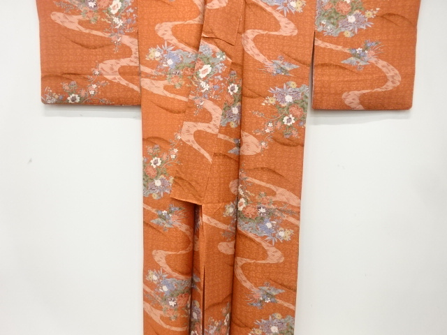  流水に草花模様　小紋着物